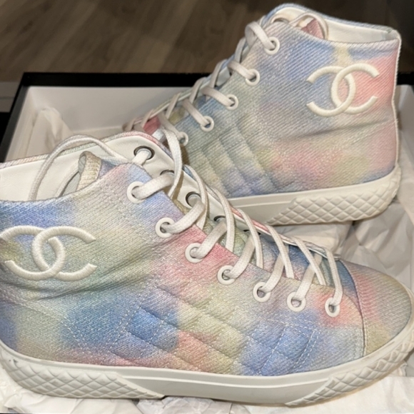 No Offers Please Host Pick 7/14 💕Authentic CHANEL Hightops - Picture 6 of 7